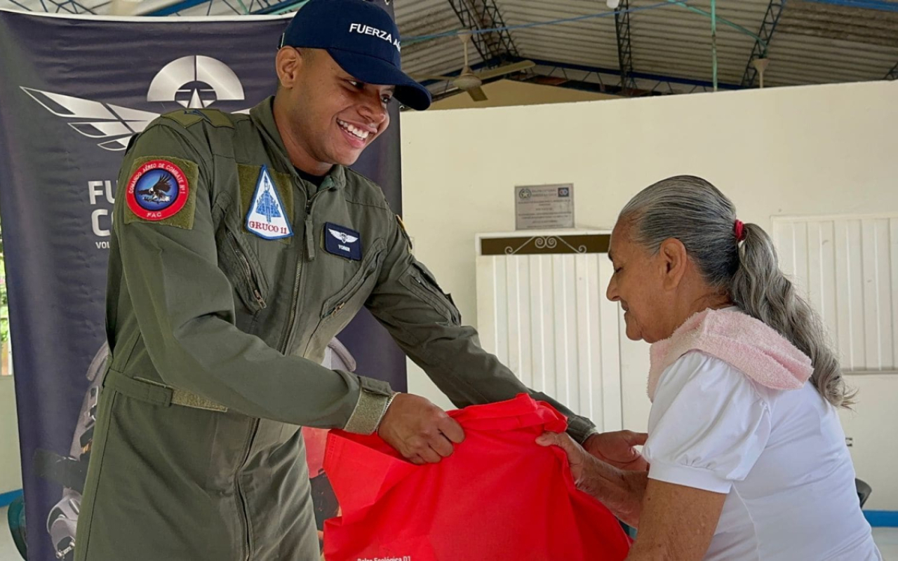 Militares aportan al bienestar de familias de Puerto Boyacá