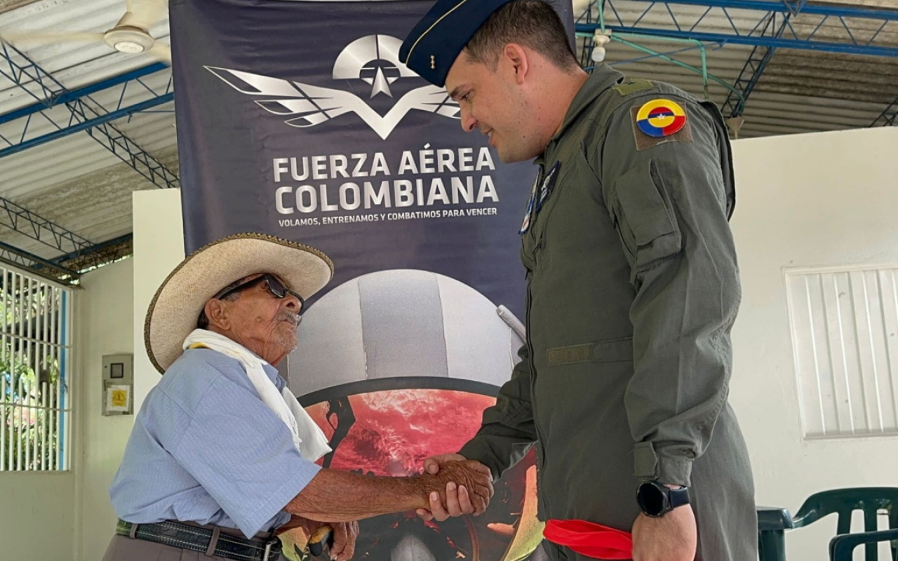 Militares aportan al bienestar de familias de Puerto Boyacá