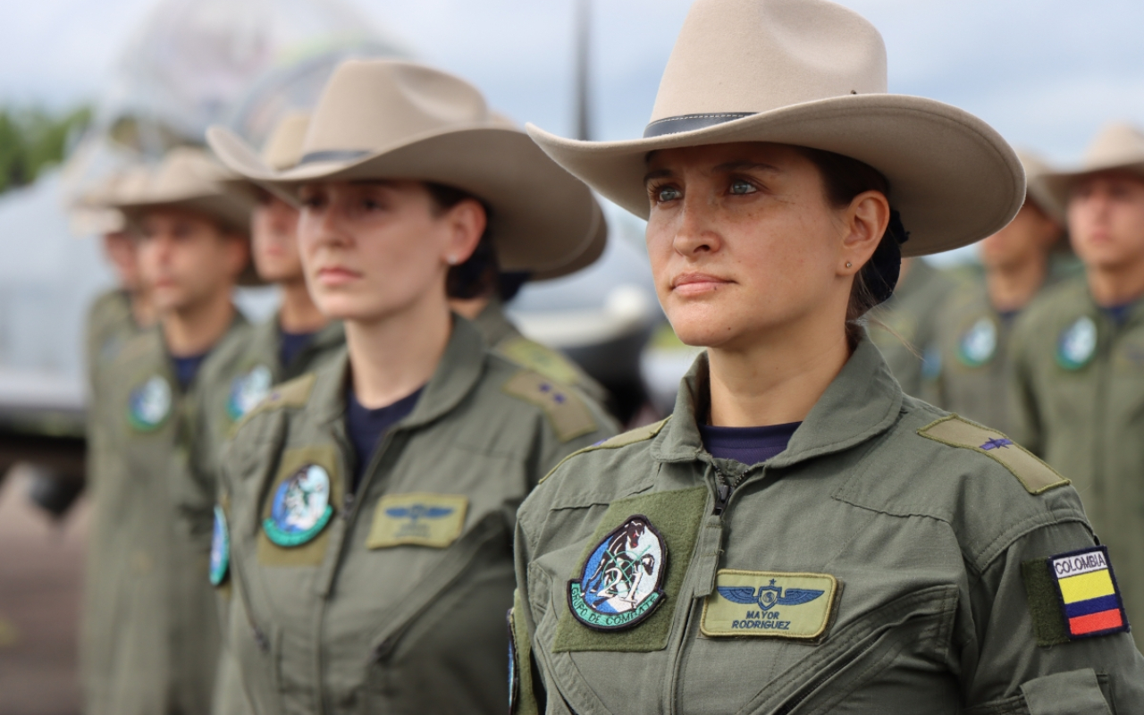 Mujeres militares, más que un género