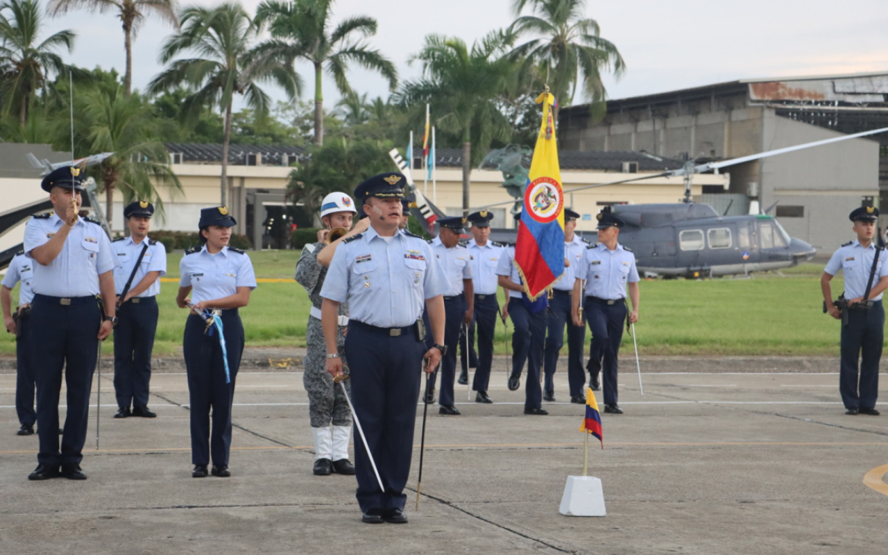 Ceremonia de ascenso de Profesionales Oficiales de Reserva en el Caribe**