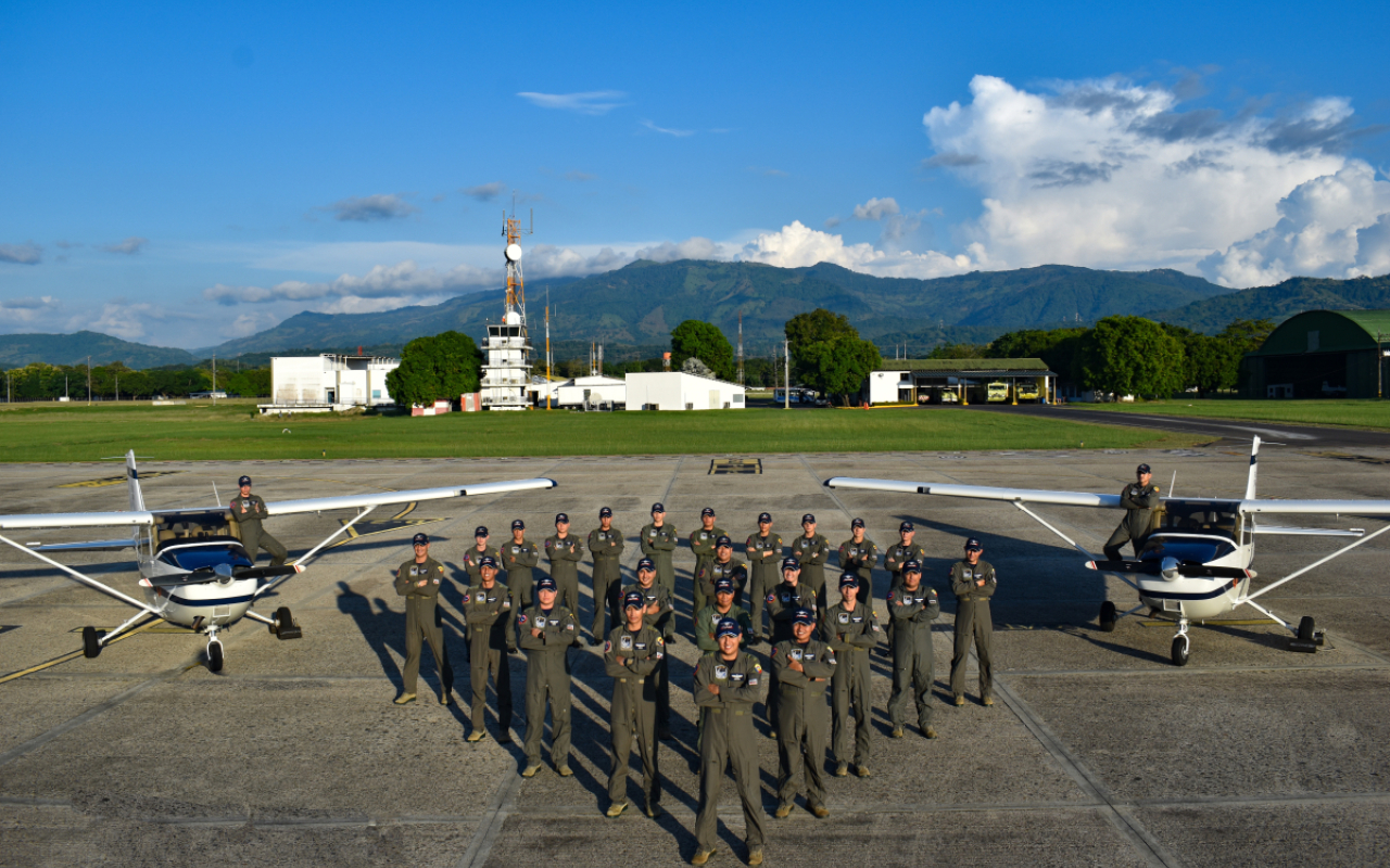 Cadetes culminaron Curso Primario De Vuelo, listos para nuevos desafíos aéreos