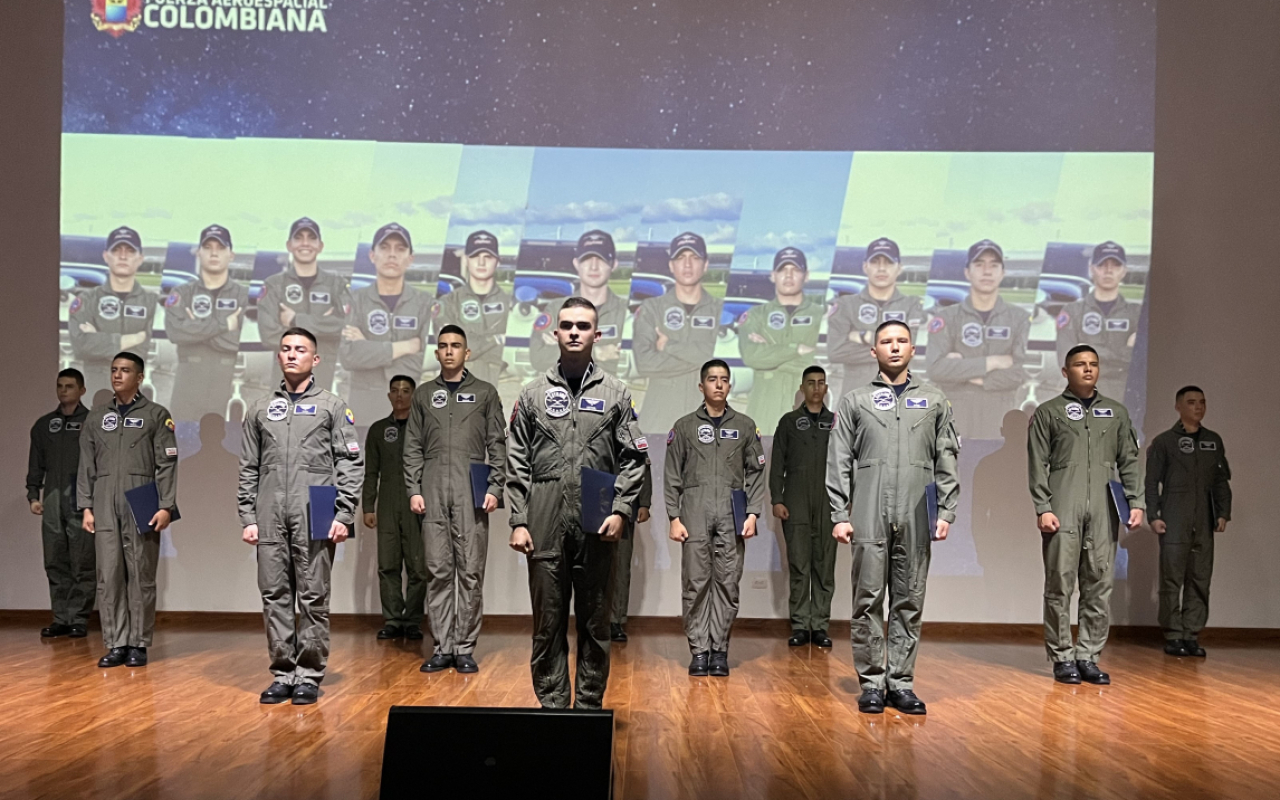 Cadetes culminaron Curso Primario De Vuelo, listos para nuevos desafíos aéreos