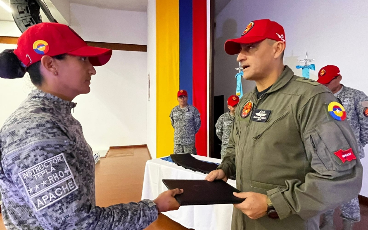 Vulcano, fomenta el entrenamiento de alto rendimiento de militares de su Fuerza Aérea Colombiana