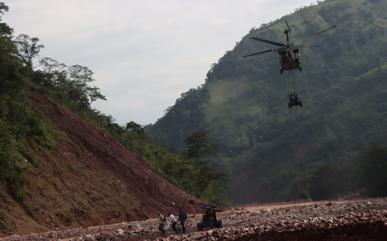 Transporte del equipo para restablecer el acueducto de Villavicencio es realizado por su Fuerza Aérea 