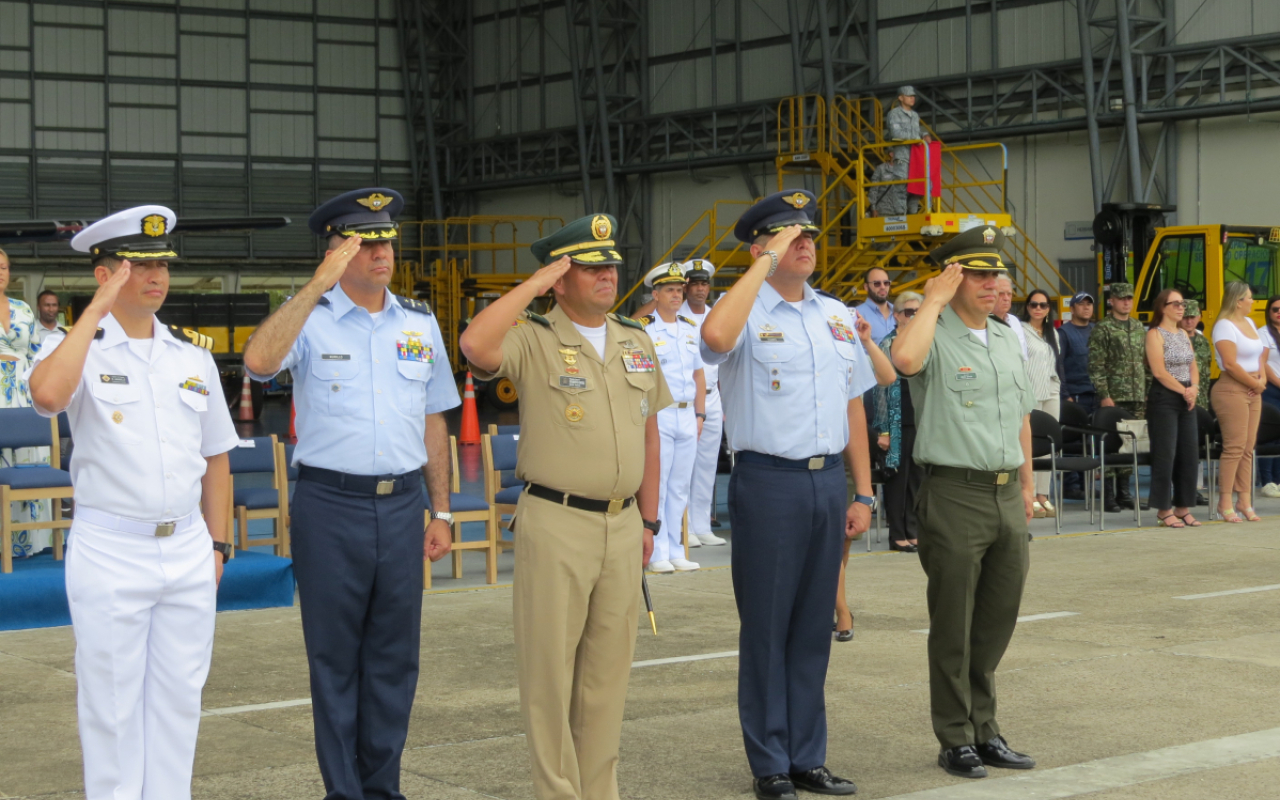 Nuevo Comandante en el Grupo Aéreo del Amazonas 