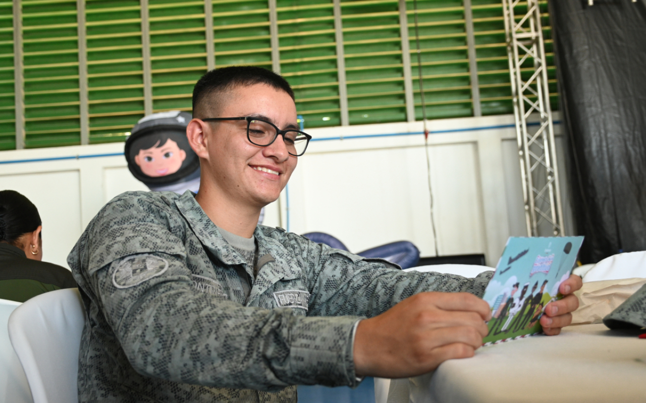 Correo de la gratitud: un reconocimiento a los héroes de la Fuerza Pública