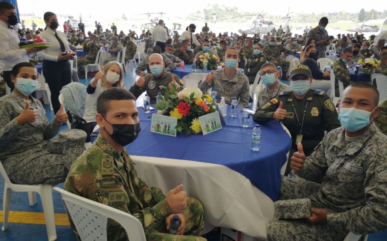 La Fuerza de la Gratitud, acompañó a militares y policías en Antioquia    