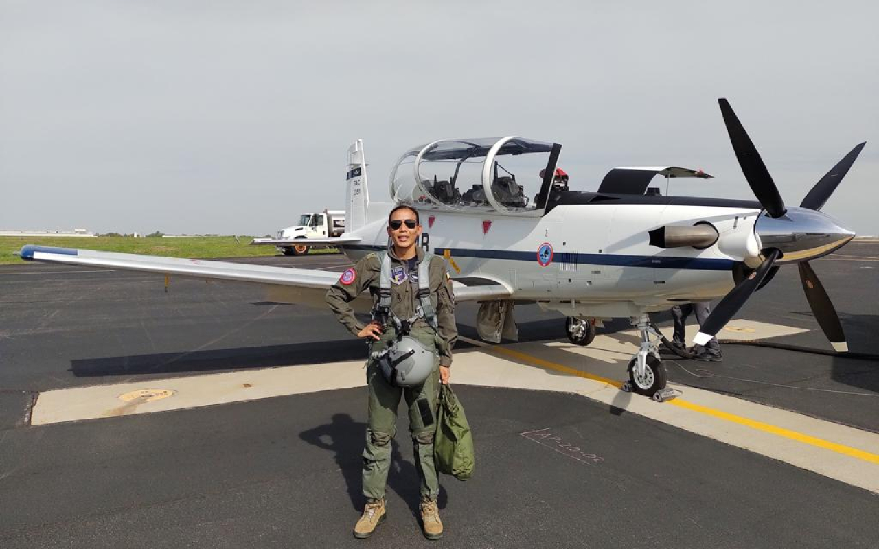 Piloto instructora de T-6C Texan ll, un sueño hecho a pulso