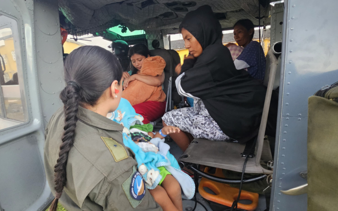 Cuatro menores con avanzada desnutrición fueron trasladados vía aérea en La Guajira