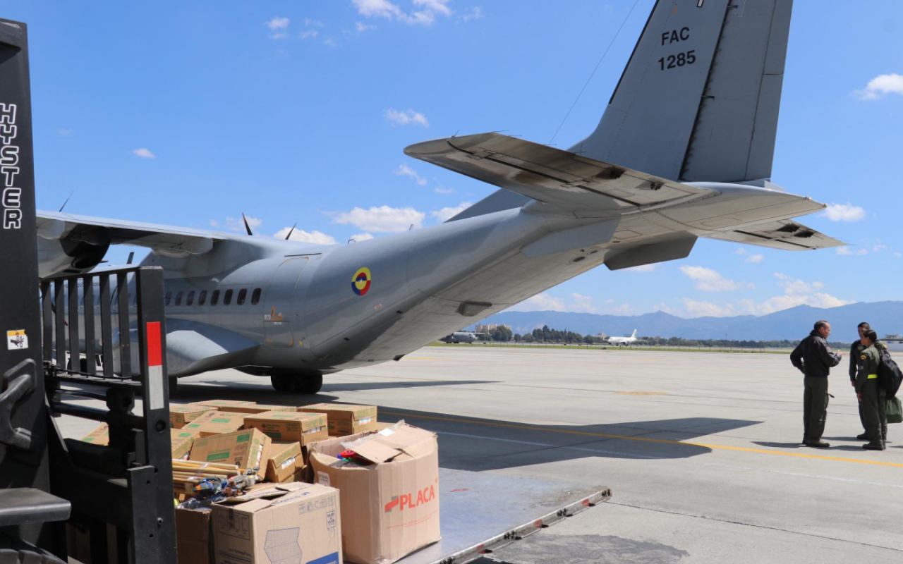 Fuerza Aeroespacial traslada más de 10 toneladas de ayuda a Cúcuta