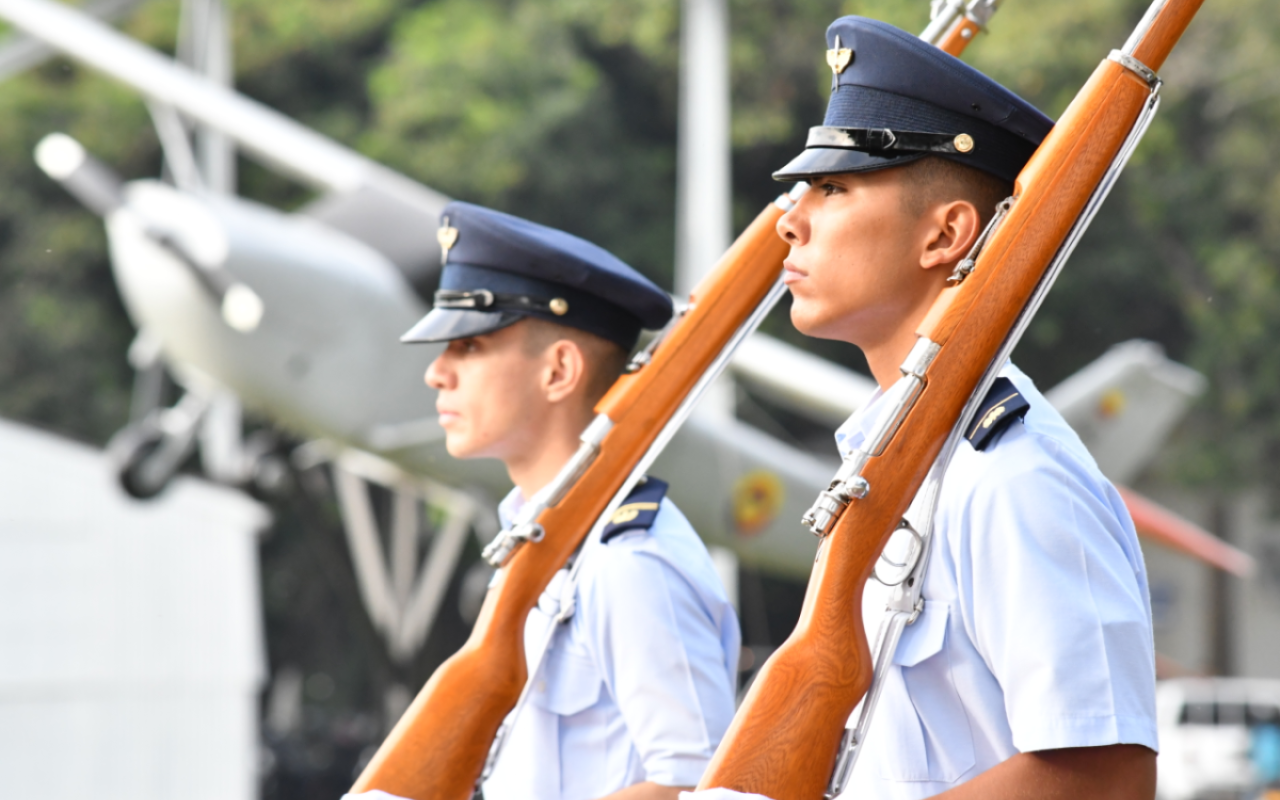 El día Nacional de los Derechos Humanos fue conmemorado por la Fuerza Aérea en Cali 