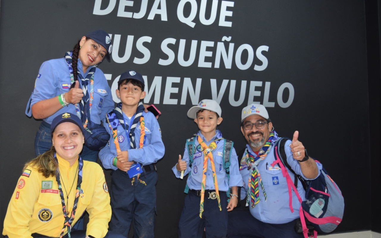 Scouts Colombia visitaron la Base Aérea en Cali