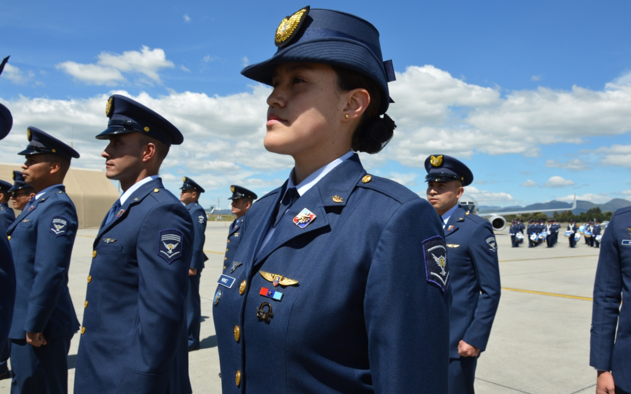 Con una emotiva ceremonia militar CATAM conmemoró 60 años de servicio al país