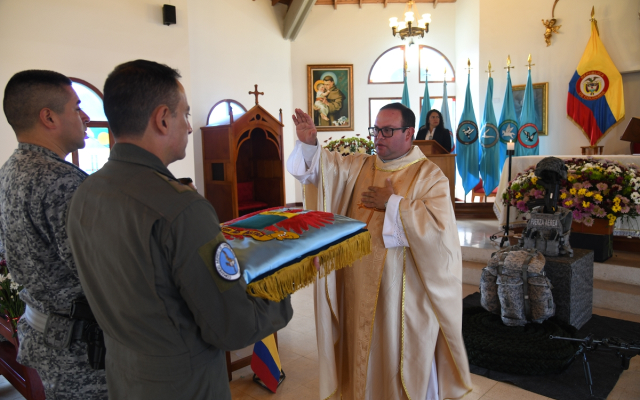 se conmemoraron los 104 años de servicio de la Fuerza Aeroespacial Colombiana se conmemoraron los 104 años de servicio de la Fuerza Aeroespacial Colombiana