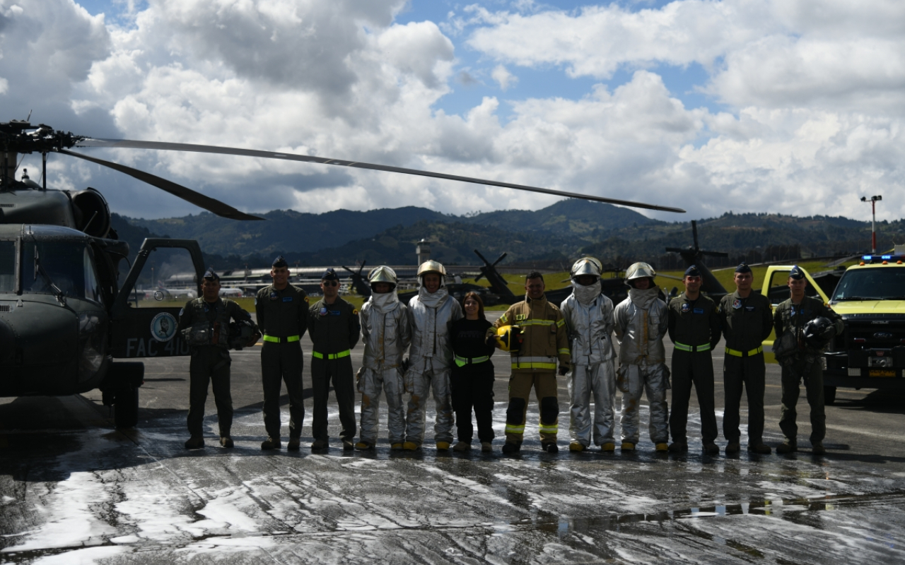 reconocimientos y simulacro de accidente aéreo, CACOM 5 conmemoró Día de la Seguridad Operacional