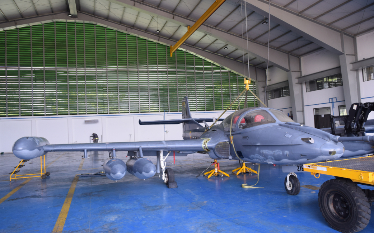 Exhibición histórica de la aeronave Dragón Fly A-37 en Yopal, Casanare