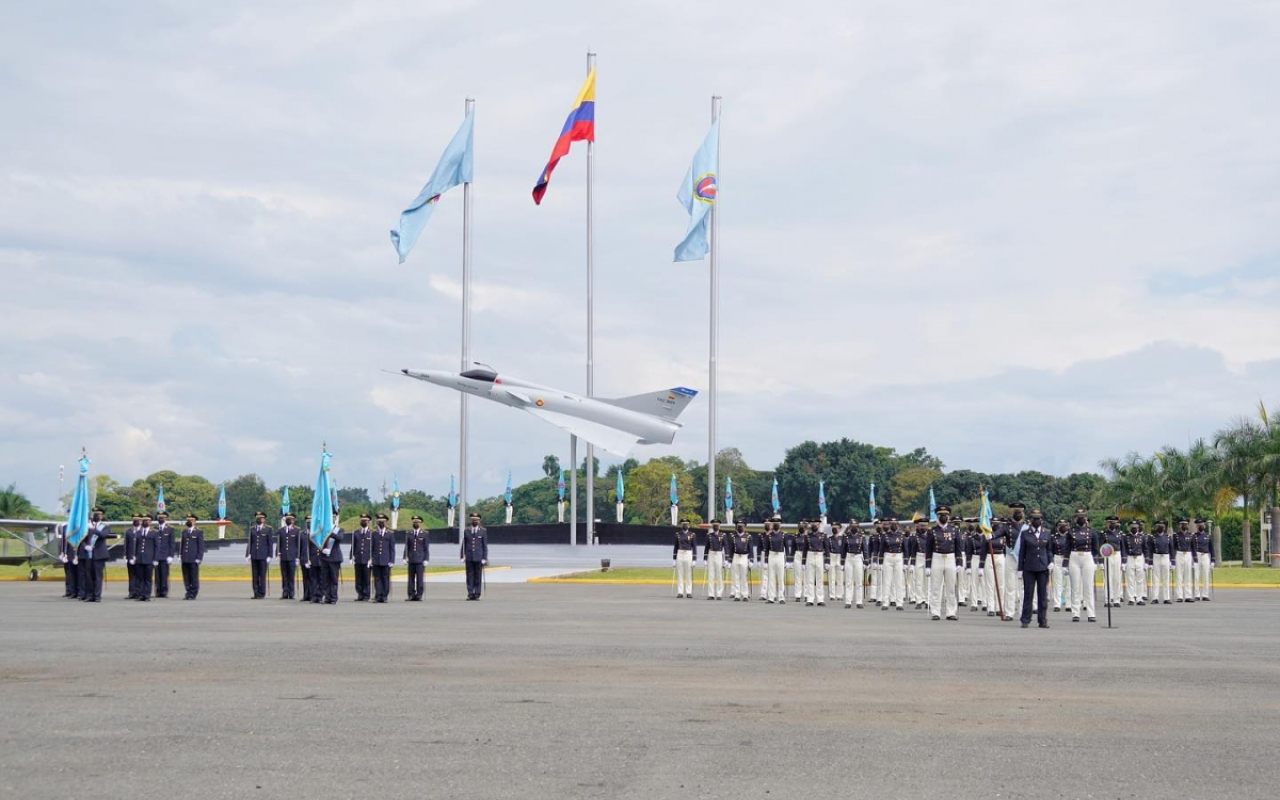 157 nuevos Subtenientes de la Fuerza Aérea Colombiana