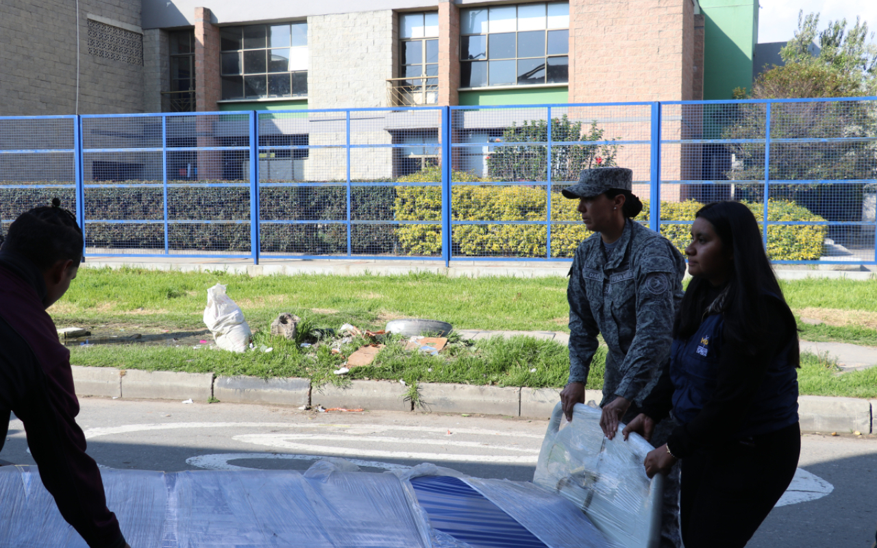 Familia en Bogotá recibe cama Hospitalaria gracias a la Fuerza Aeroespacial Colombiana