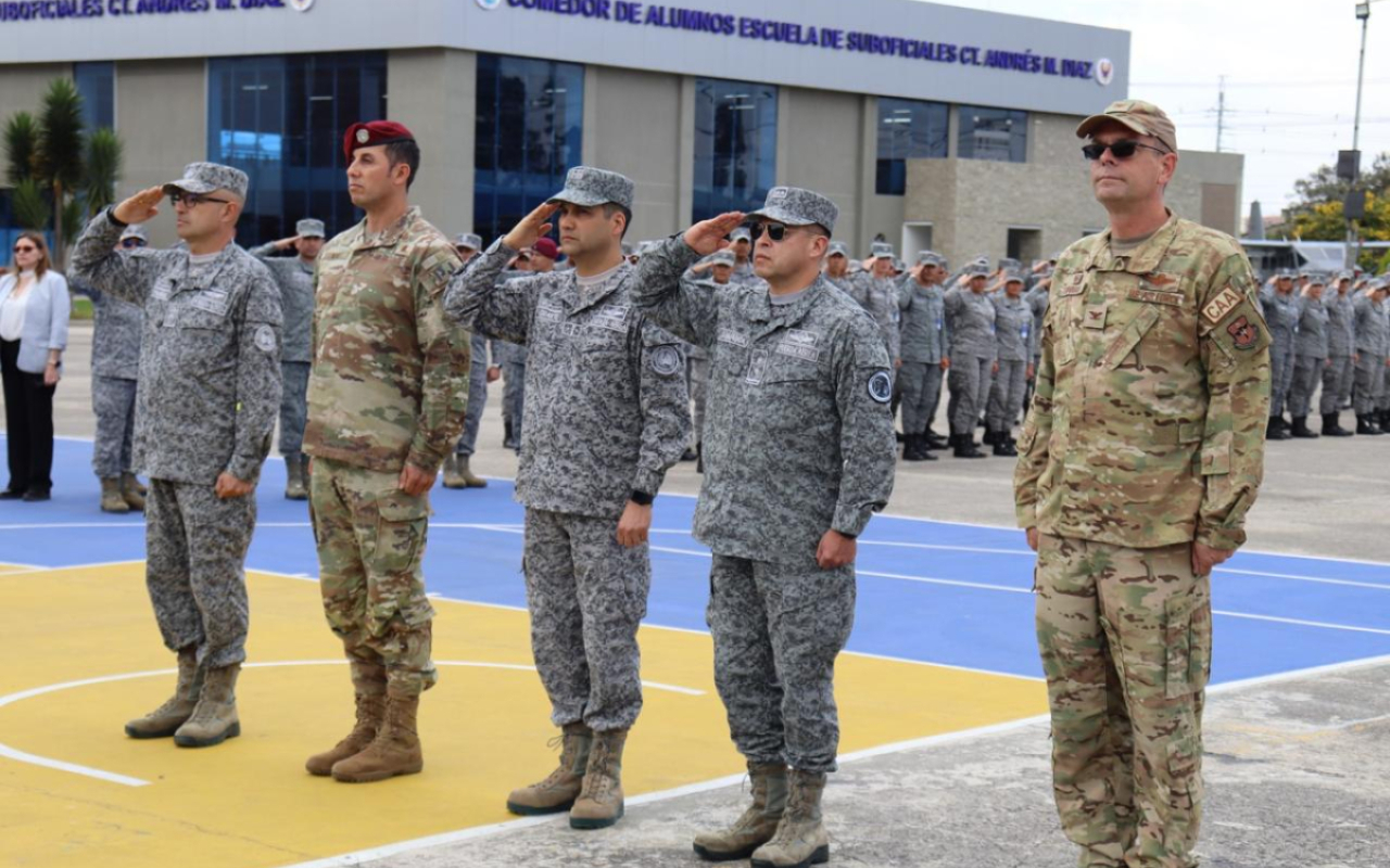 Alma máter de la Suboficialidad recibió a la Inter-American Air Forces Academy