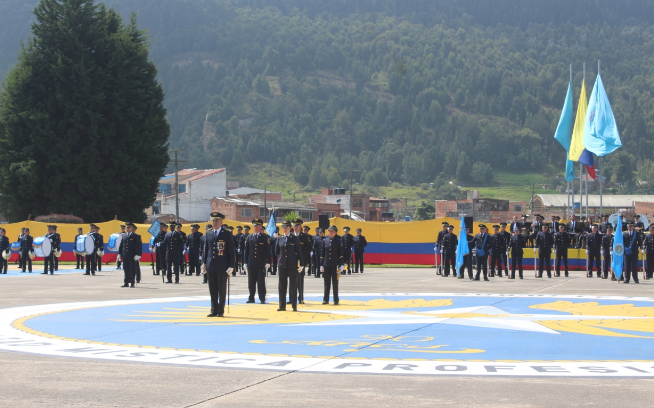 En Cundinamarca, futuros Suboficiales de la Fuerza Aérea juraron lealtad a la Patria