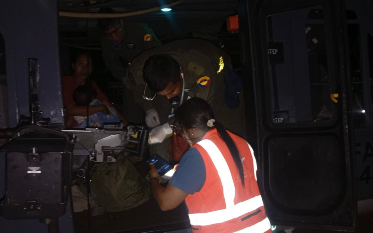 Operación humanitaria lleva esperanza a una familia en Puerto Leguizamo Operación humanitaria lleva esperanza a una familia en Puerto Leguizamo