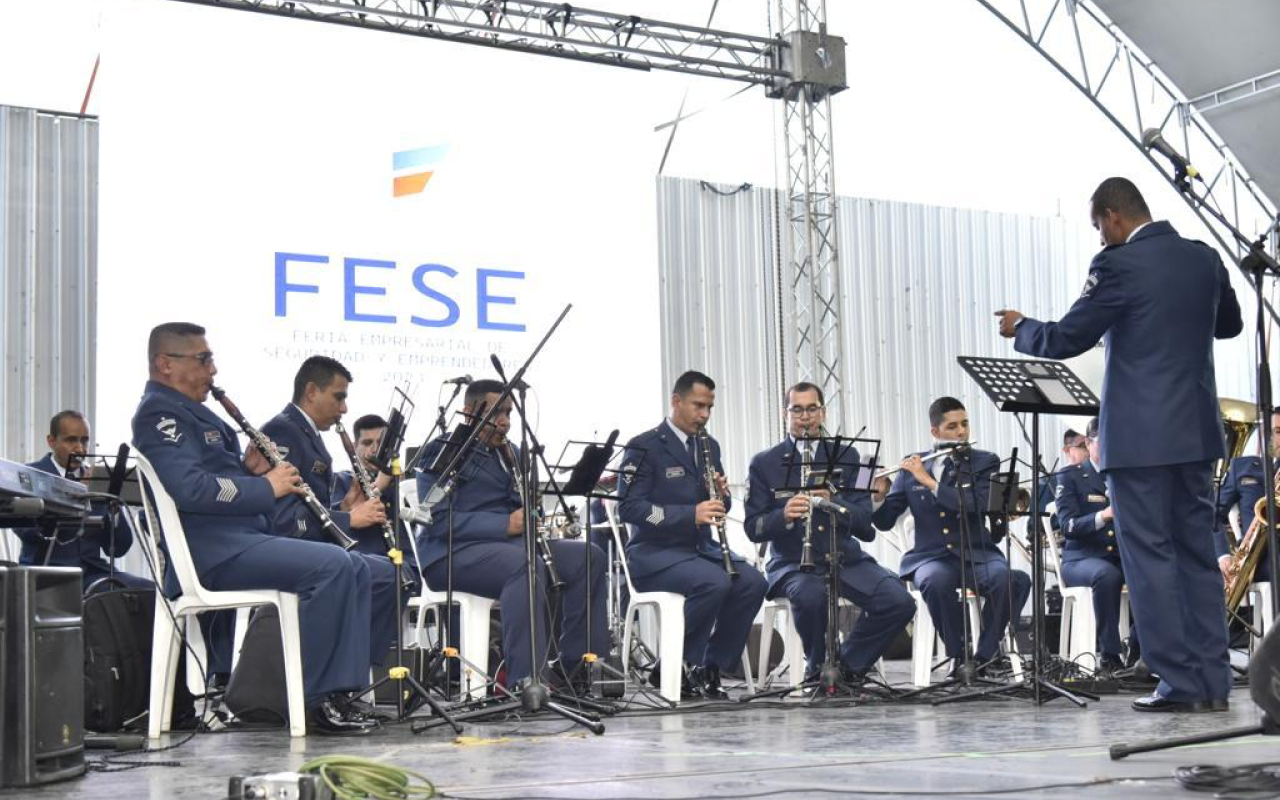 Fuerza Aeroespacial Colombiana presente en la gran Feria Nacional de Seguridad y Emprendimiento 