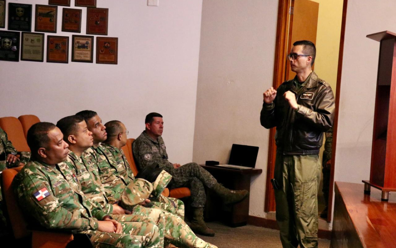 Visita geoestratégica de la Fuerza Aérea de República Dominicana fortalece cooperación