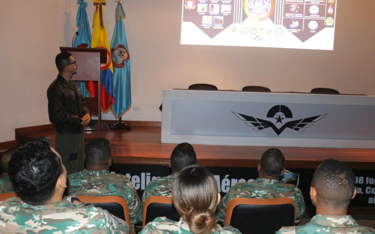 Visita geoestratégica de la Fuerza Aérea de República Dominicana fortalece cooperación