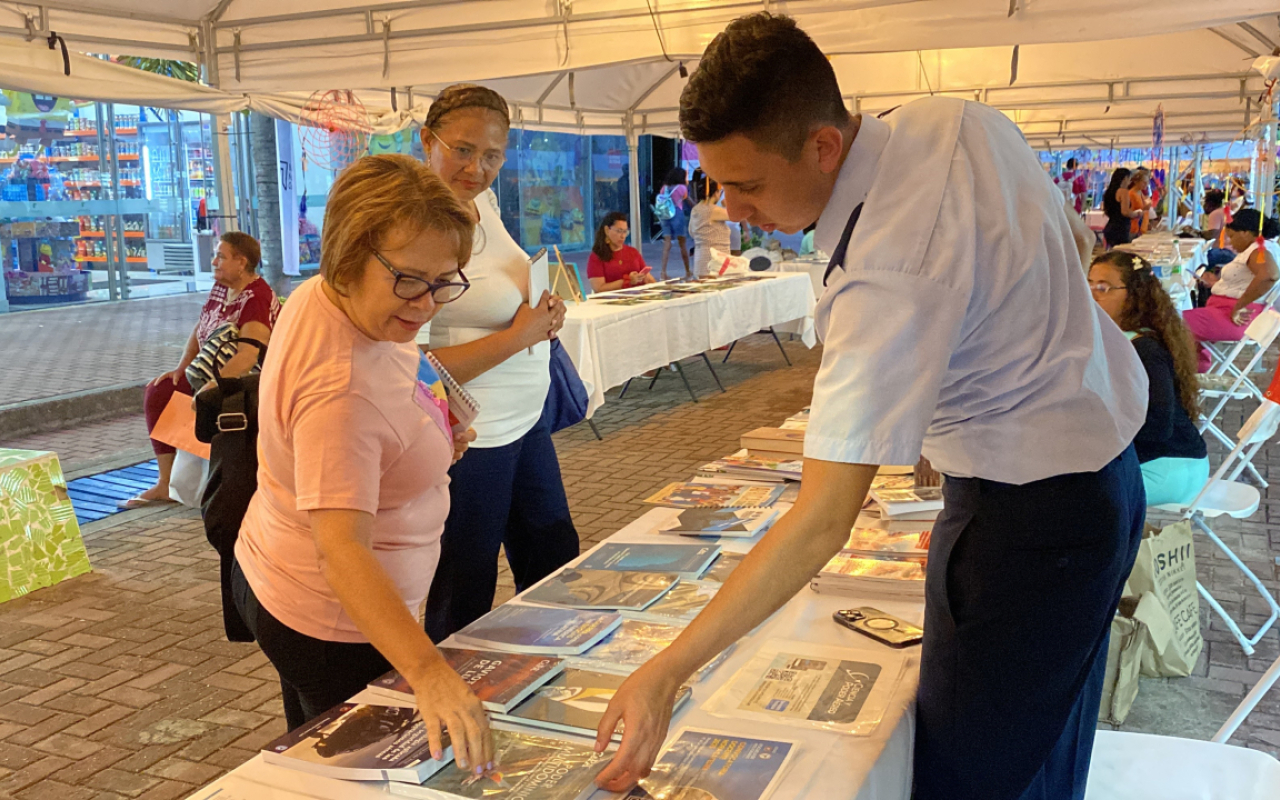 Destacada participación del Grupo Aéreo del Caribe en la Feria Internacional del Libro de San Andrés