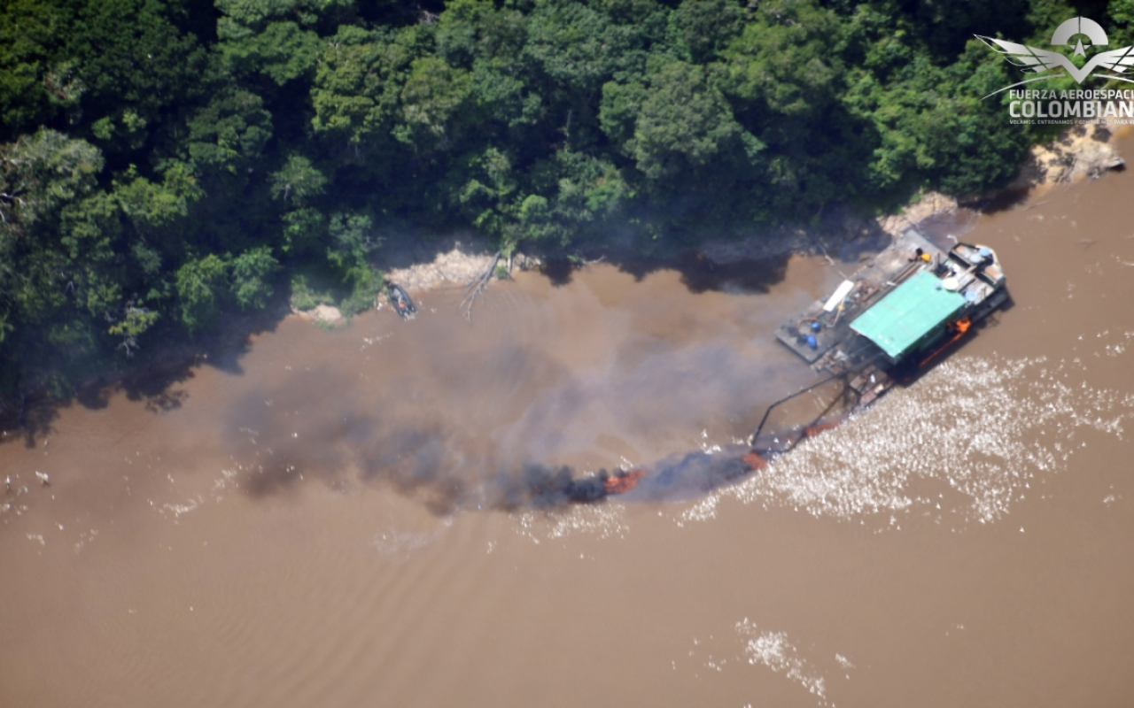 Operación entre Colombia y Brasil contra la explotación ilícita de yacimientos mineros en Amazonas