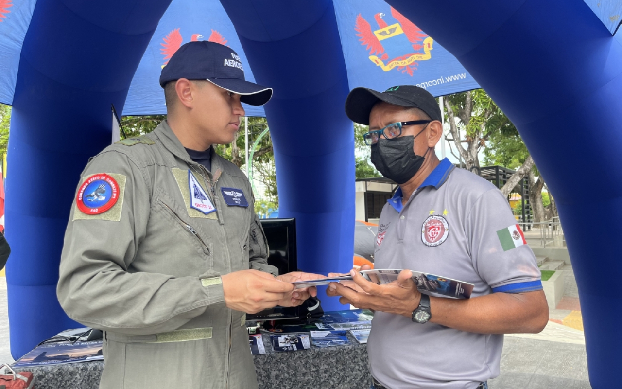 Junto a los habitantes del centro de La Dorada, Caldas se conmemoró los 104 años de la Fuerza Aeroespacial Colombiana 