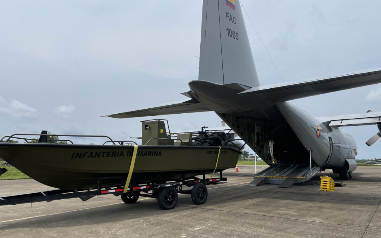 Botes fluviales llegaron a Caquetá gracias a las capacidades  de su Fuerza Aérea
