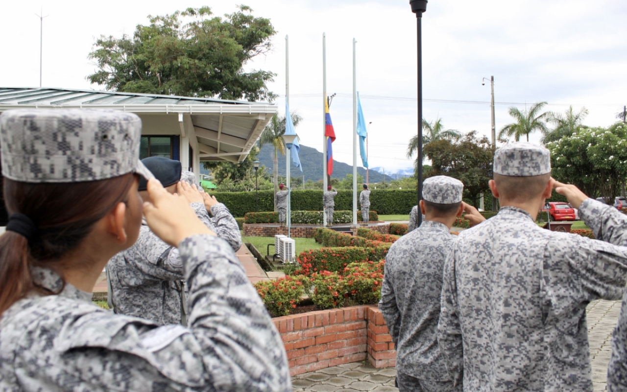 Grupo Aéreo del Casanare honró el Día de los Héroes de la Nación y sus Familias 
