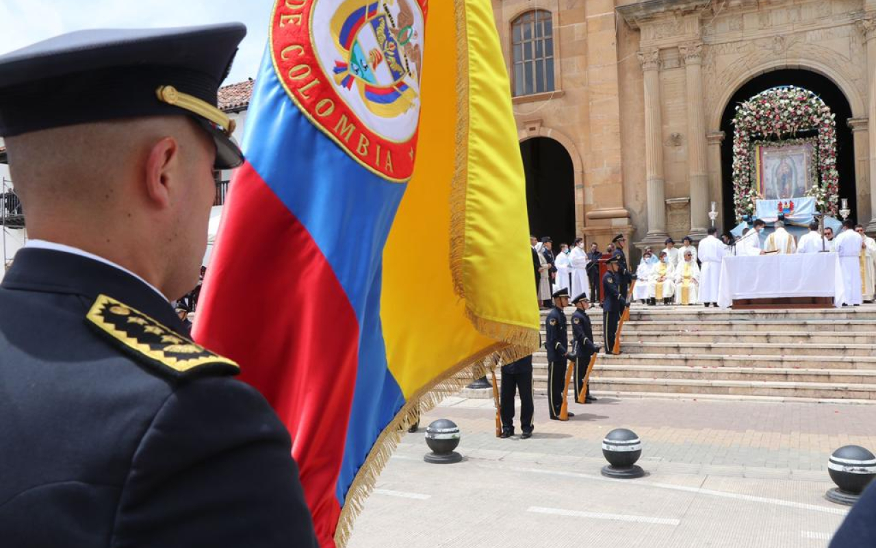 Homenaje a la Vírgen del Milagro en Tunja, protectora de su Fuerza Aérea Colombiana