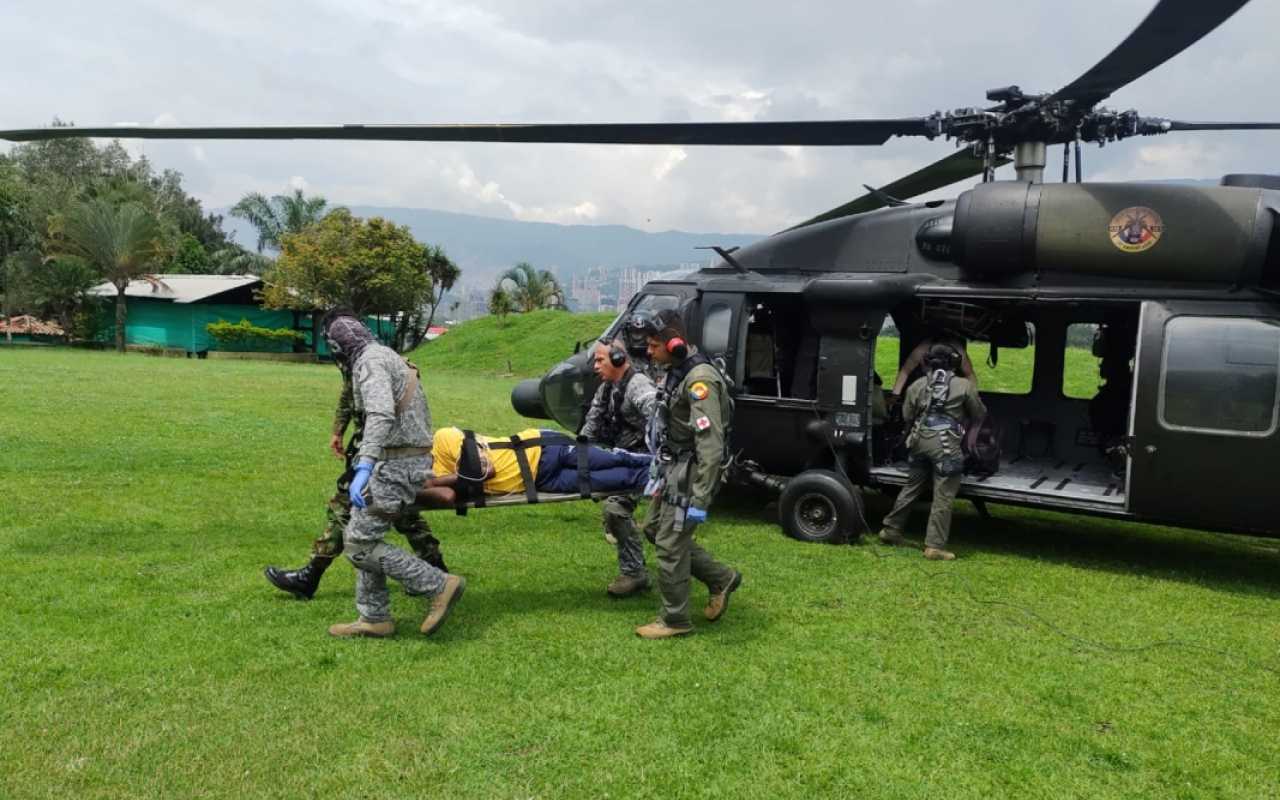 Desde Urraó, adulto mayor herido con arma blanca fue trasladado en helicóptero de la Fuerza Aérea
