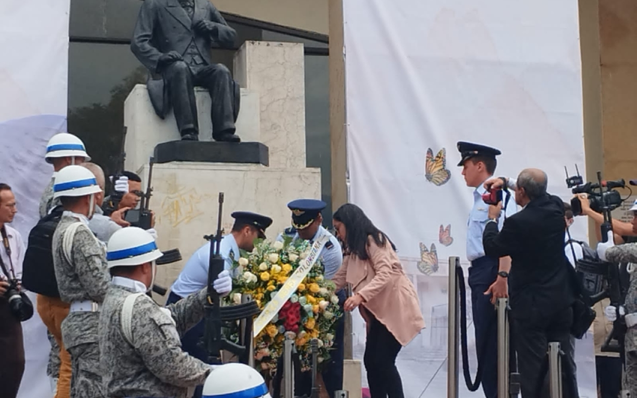 Fuerza Aérea conmemoró natalicio del expresidente Marco Fidel Suárez