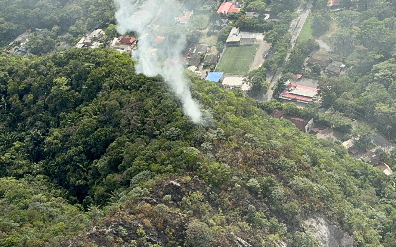 Controlado el incendio en vereda La Arenera de Villavicencio por su Fuerza Aeroespacial Colombiana