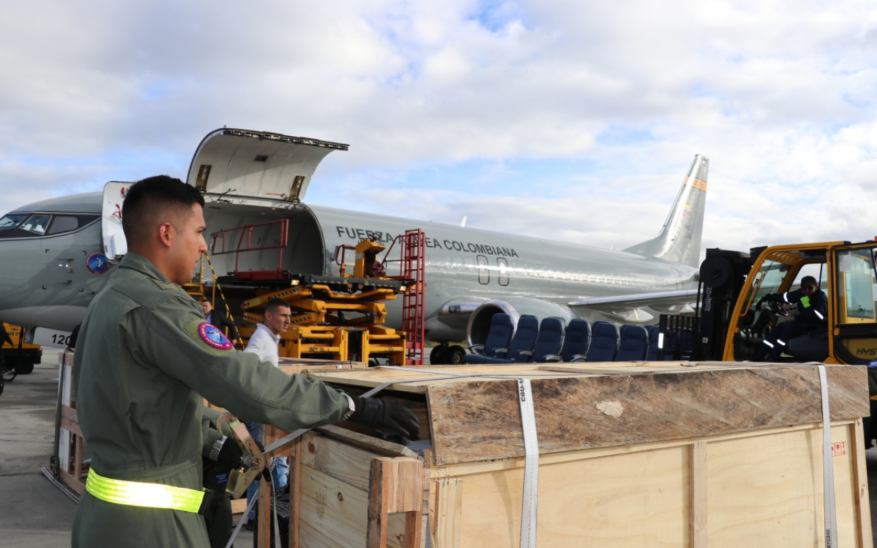 Población indígena del Guainía tendrá servicio de internet y telefonía con el apoyo de la Fuerza Aeroespacial Colombiana