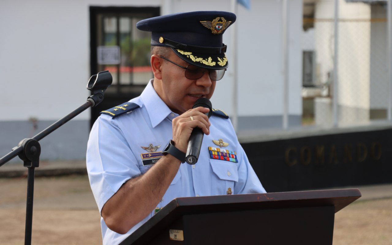 Ceremonia Militar en conmemoración del Día Nacional de los Derechos Humanos