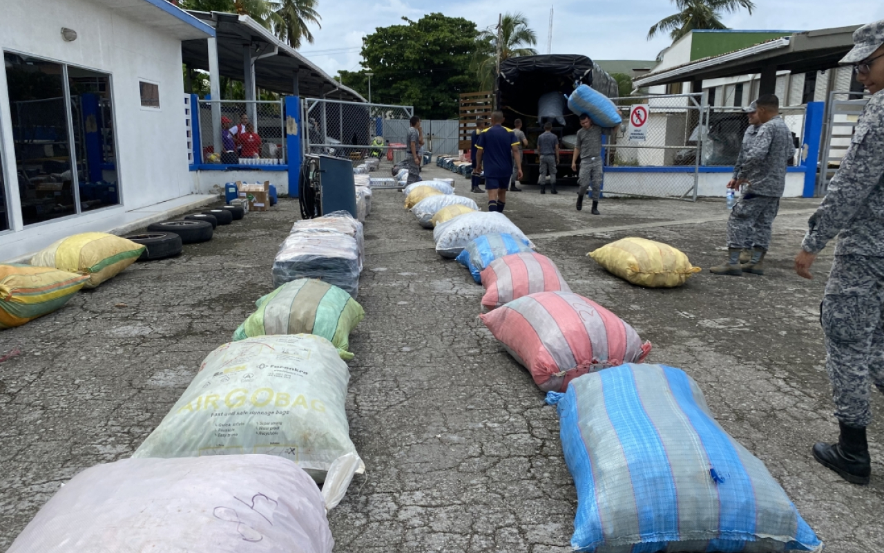 3.6 toneladas de desechos fueron evacuados de San Andrés por su Fuerza Aérea Colombiana