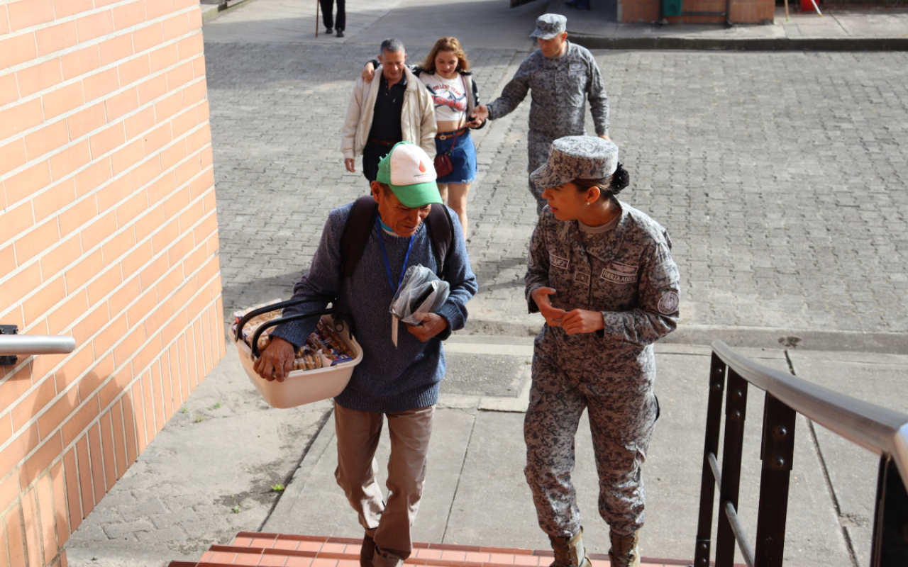 Actividad de asistencia médica y humanitaria beneficia a habitantes de Madrid, Cundinamarca