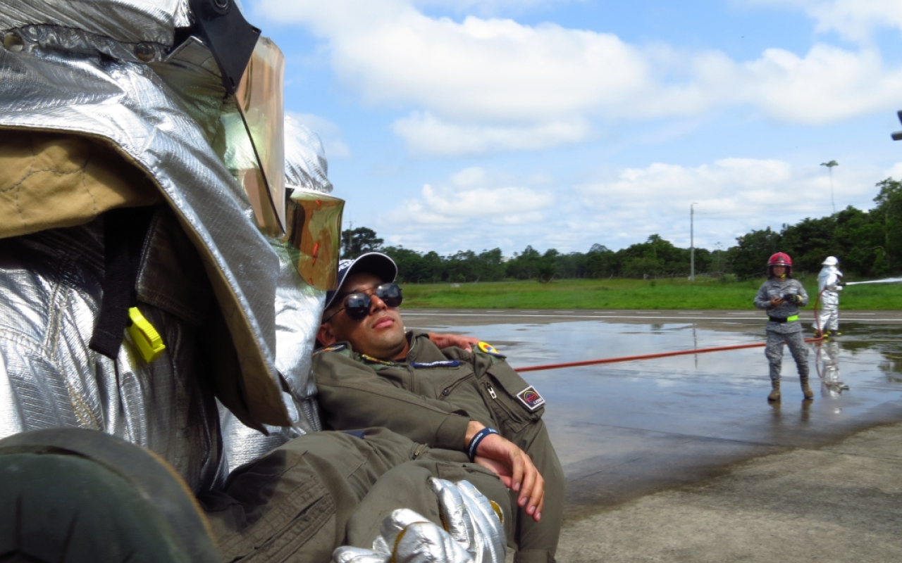 Con simulacro, el Grupo Aéreo del Amazonas refuerza sus capacidades para atender emergencias aéreas Con simulacro, el Grupo Aéreo del Amazonas refuerza sus capacidades para atender emergencias aéreas