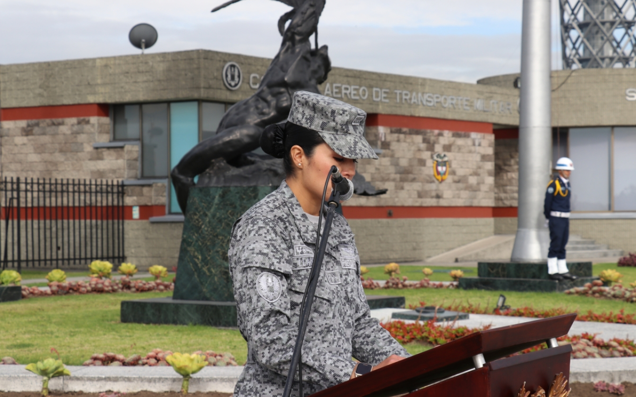 Militares y civiles del CATAM conmemoraron el  Día Nacional de los Derechos Humanos