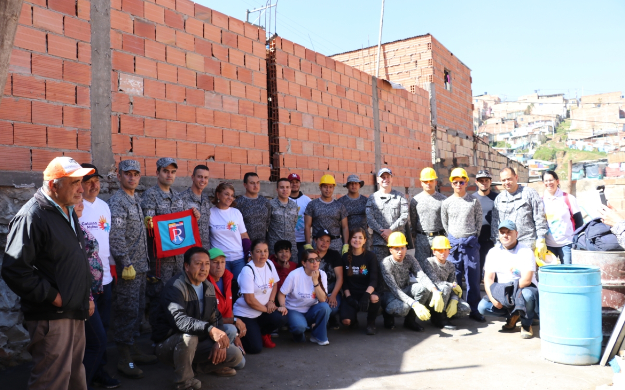 “Se adelantó la navidad” un nuevo hogar para una familia de Bogotá “Se adelantó la navidad” un nuevo hogar para una familia de Bogotá