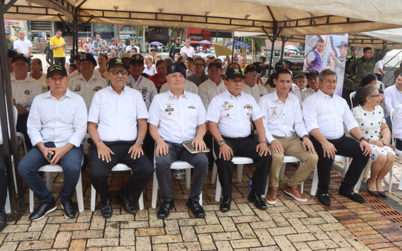 Villavicencio rinde homenaje a los veteranos en su día