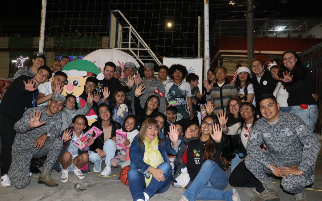 Operación Gratitud: El Regalo de la Navidad tocó las puertas de la infancia en Bogotá
