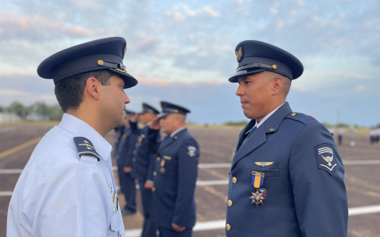 En ceremonia militar ascendieron Oficiales de su Fuerza Aérea en Vichada