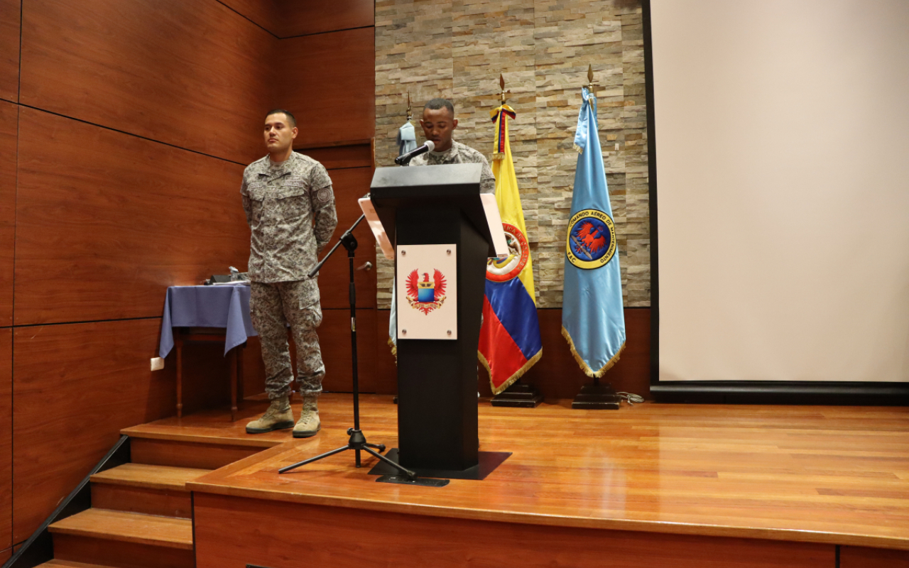 Soldado Profesional de Riohacha obtiene el primer puesto en curso de armamento terrestre