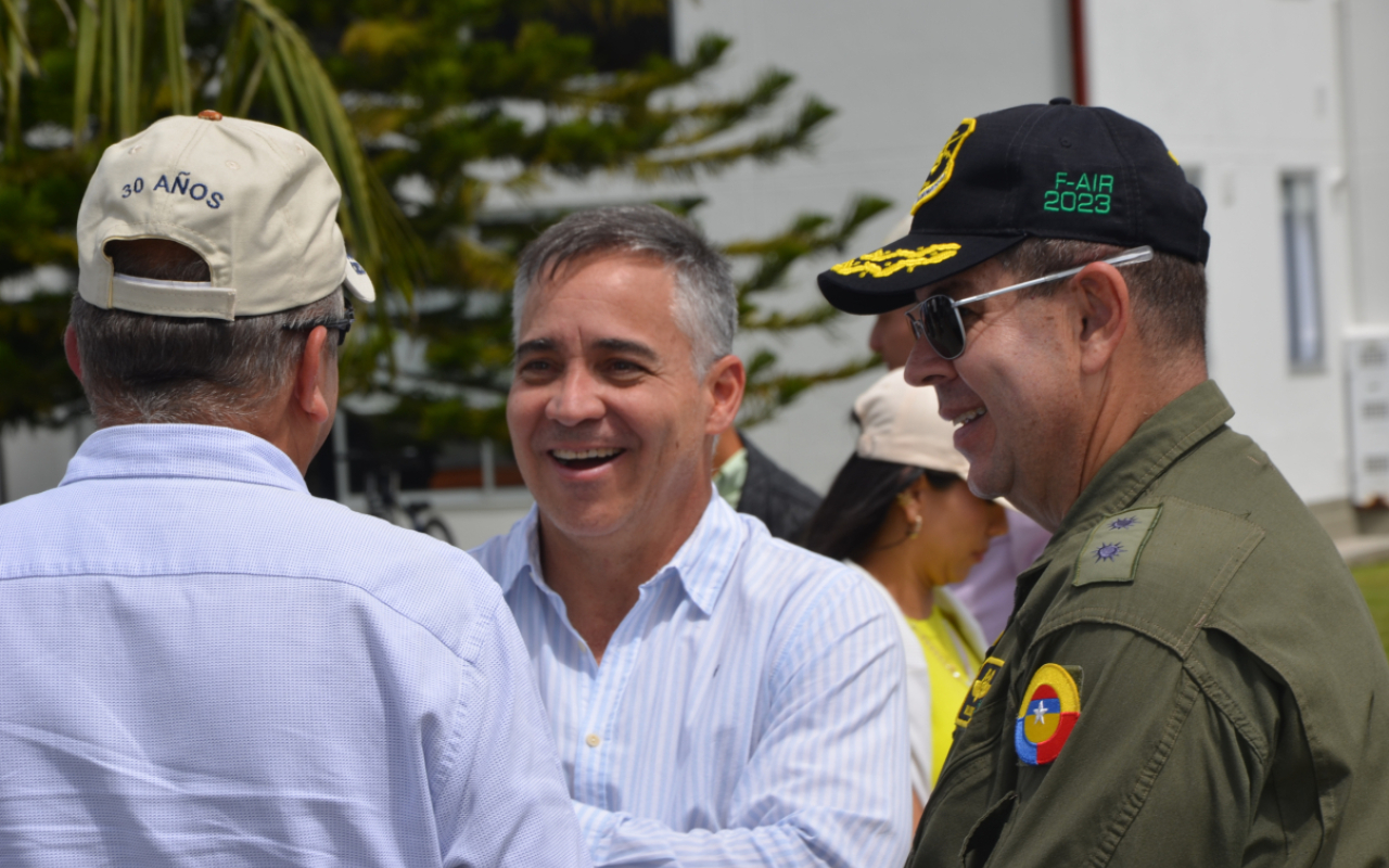 Después de 35 años, Oficiales del curso 63 de la Fuerza Aérea se reunieron en CACOM 5 