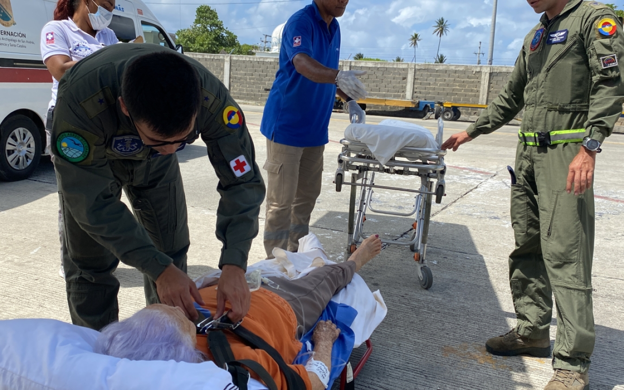Mujer fue trasladada a San Andrés por complicaciones en su salud